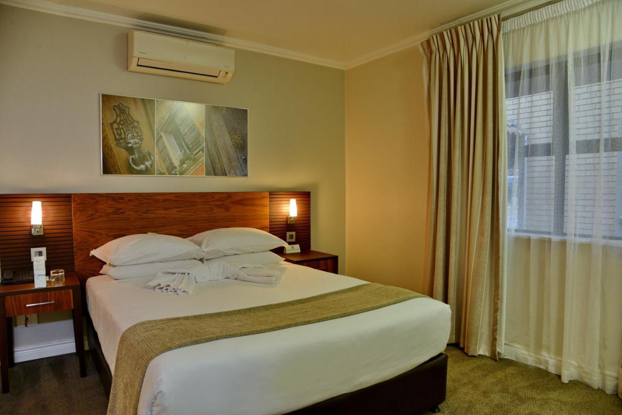 City Lodge Hotel Eastgate Johannesburg Exterior photo